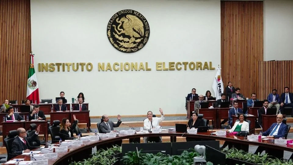 INE tira candidaturas al Senado de MC por incumplir con la paridad de género